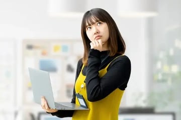 アンコンシャスバイアスの具体例｜職場でよくある事例、企業にもたらす影響と対処法について