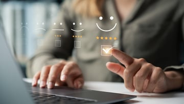 【徹底解説】ポジティブフィードバックとは？部下の成長を促す効果的なやり方、具体例も紹介